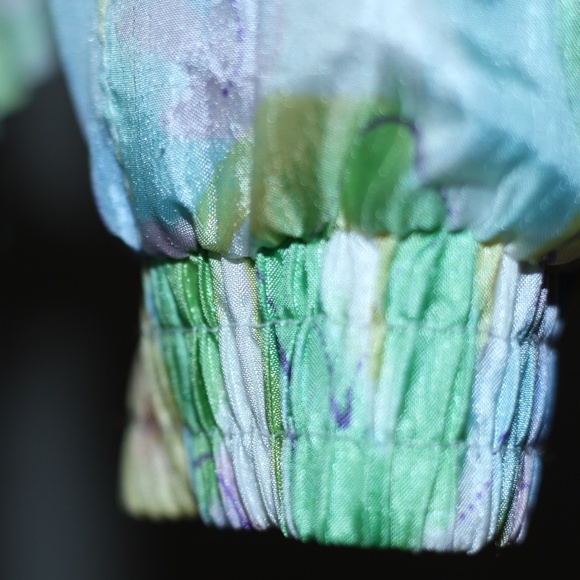 Lavon Petities Windbreaker Jacket - Picture 6 of 16